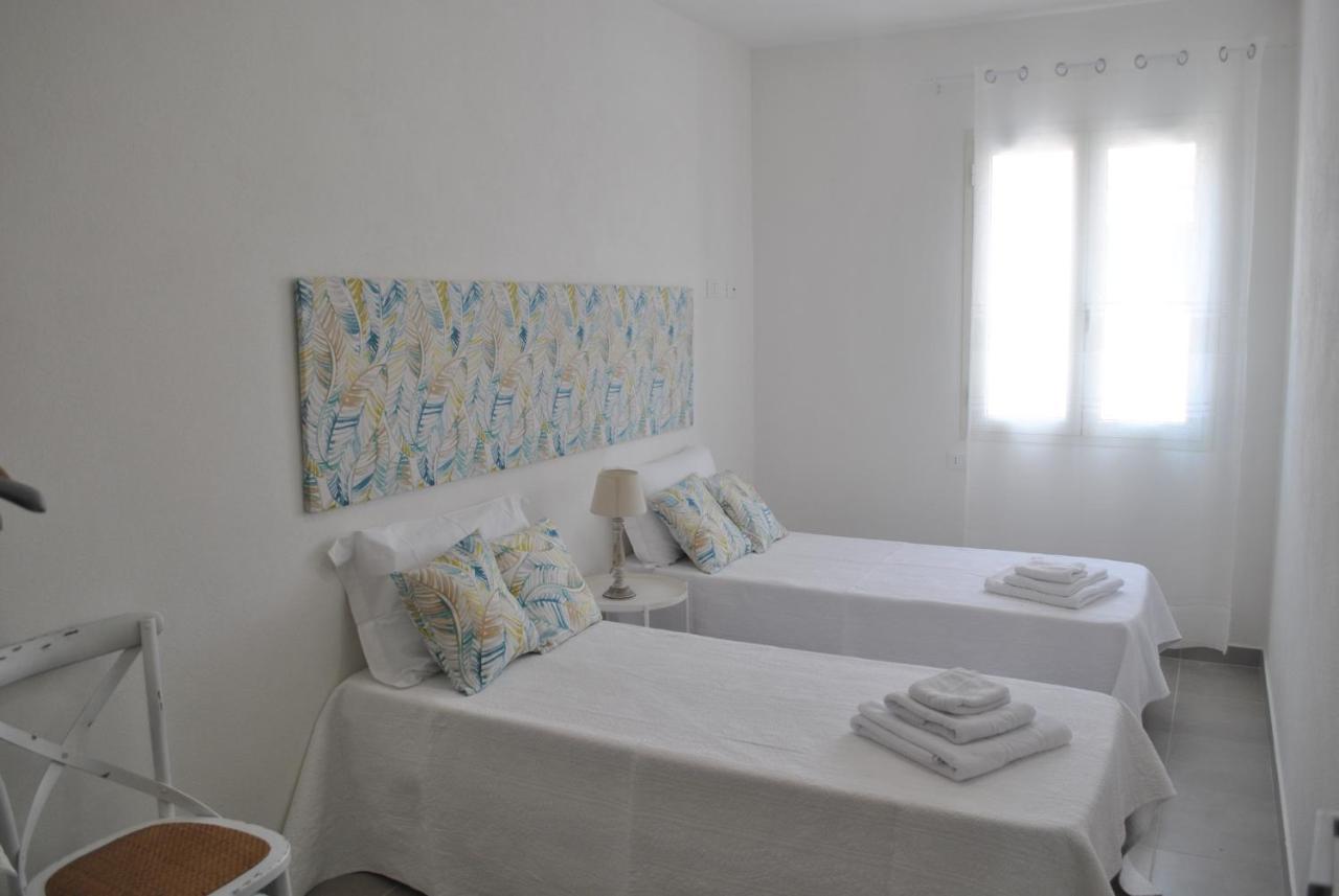Casa Lory - Appartamento Con 2 Camere In Centro Abitato Орозей Екстер'єр фото